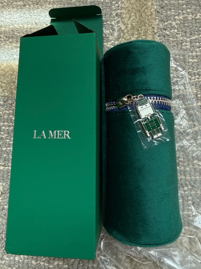 La Mer Emerald Green Serum Travel Case With Charm